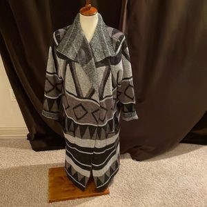 Grey/black long sweater